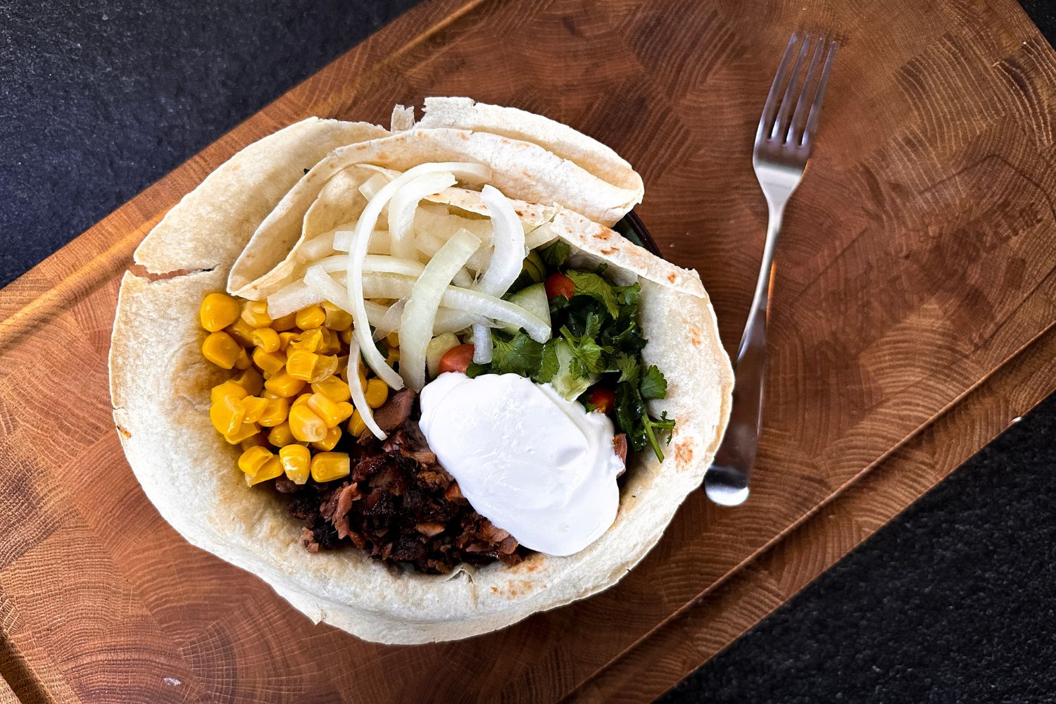 Hähnchen-Döner Bowl: Leckeres Rezept für Grillabende und Partys