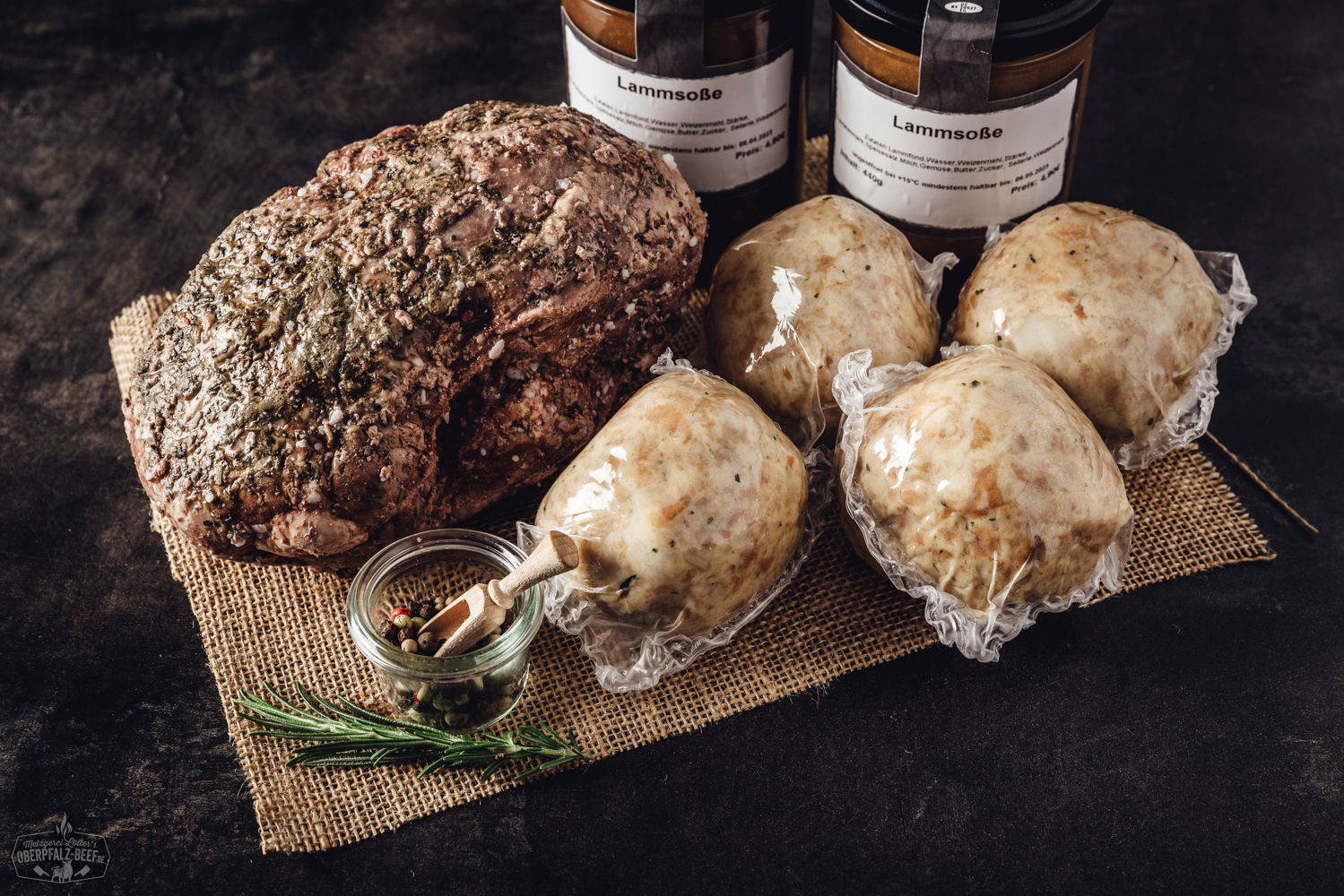 Vorgegarte Lammbox aus der Keule, Sous-Vide zubereitet, perfekte Wahl für zarte und saftige Lammgerichte, ideal für Gourmets und Liebhaber von hochwertigem Fleisch aus der Oberpfalz.