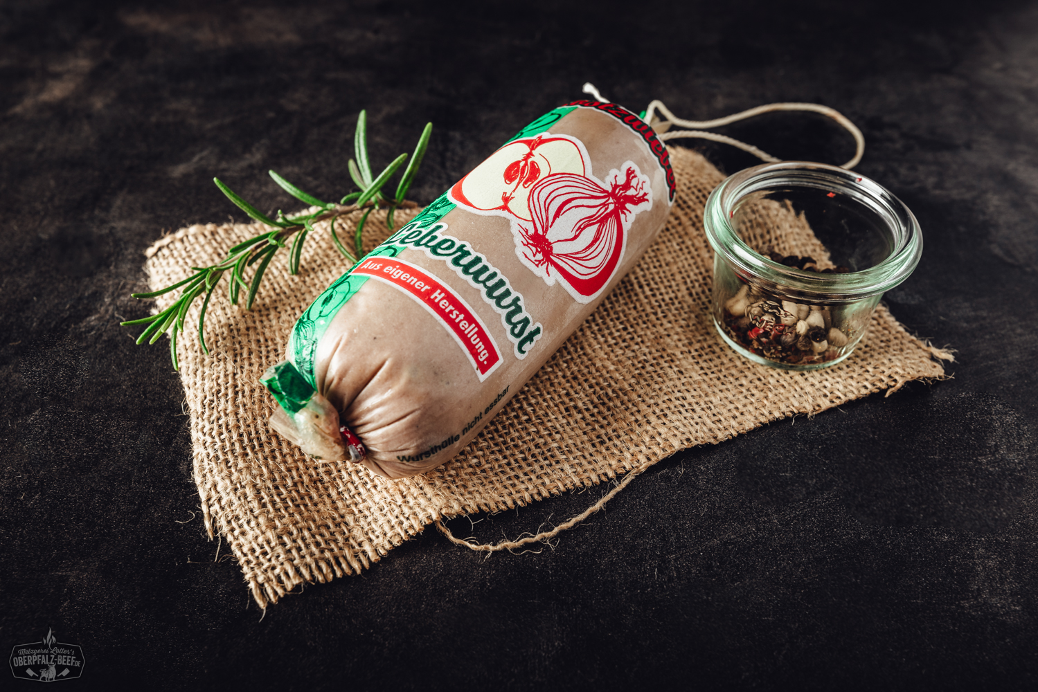 Apfel-Zwiebel-Kalbfleischleberwurst in Portionsgröße von Oberpfalz Beef - hochwertige, traditionelle Wurst aus Kalbfleisch, verfeinert mit Äpfeln und Zwiebeln