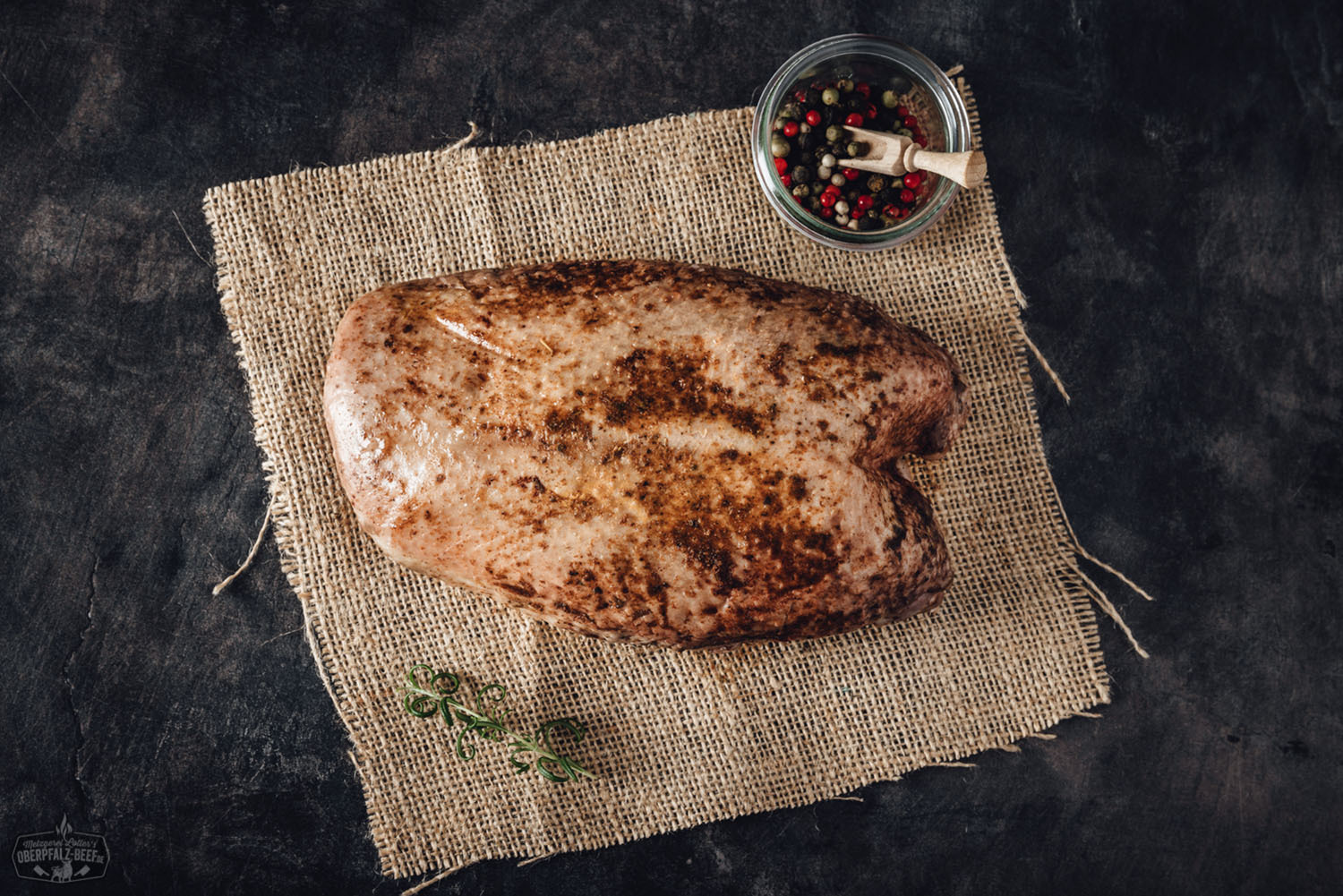 Sous Vide vorgegarte Gänsebrust mit Knochen