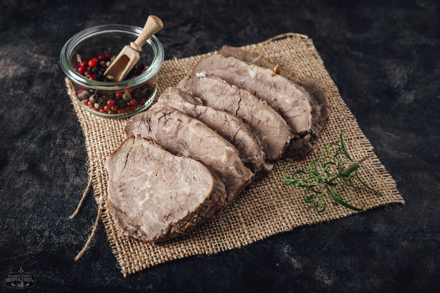 Portion Sous Vide vorgegarter Rinderbraten