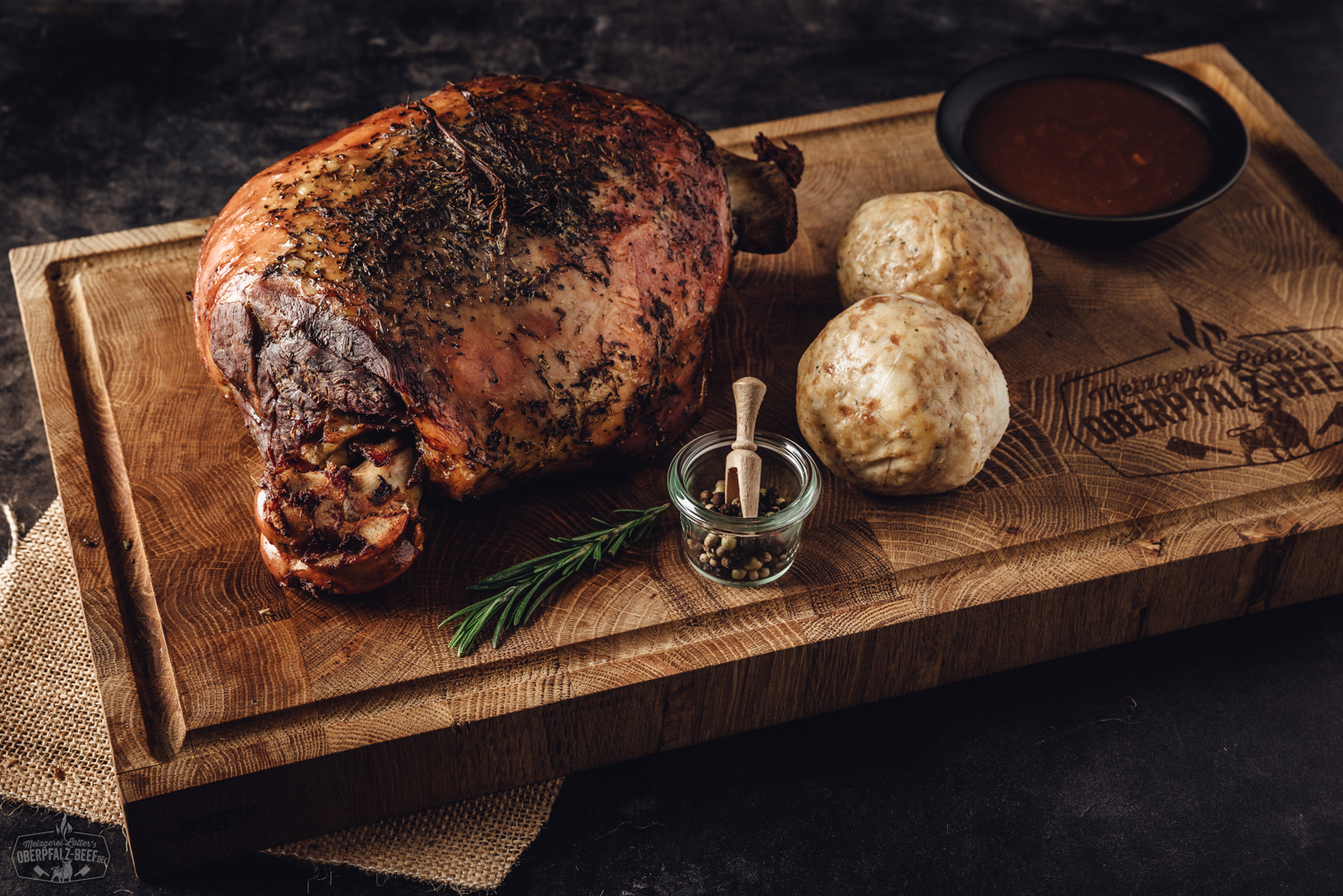 Sous-vide vorgegarte Lammbox Maxi aus der Keule – Perfekt zubereitetes Lammfleisch für Gourmets aus der Oberpfalz Beef Kollektion.